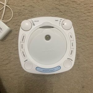 Munchkin nightlight projector